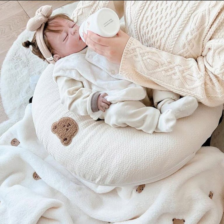 Baby Feeding Pillow